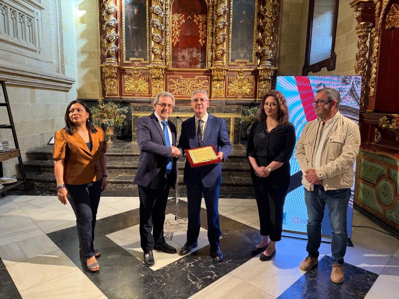 AFIDE reconoce a Juan Salado Soto por su contribución como Asociado Estratégico en el marco del Programa Embajadores de Córdoba